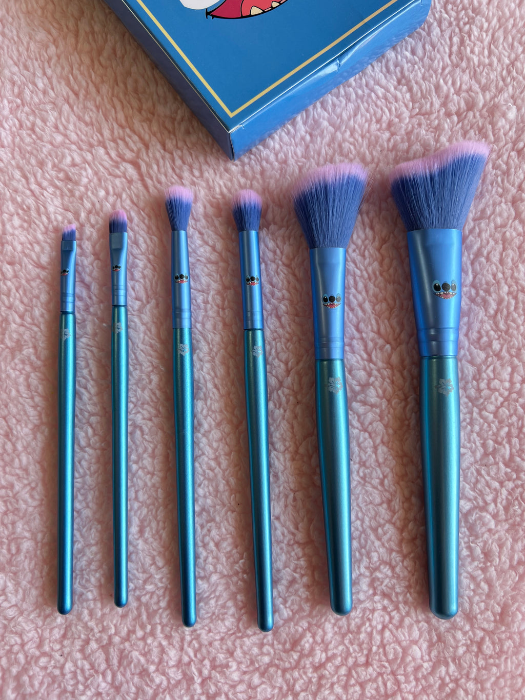 Stitch Makeup brush set 💙