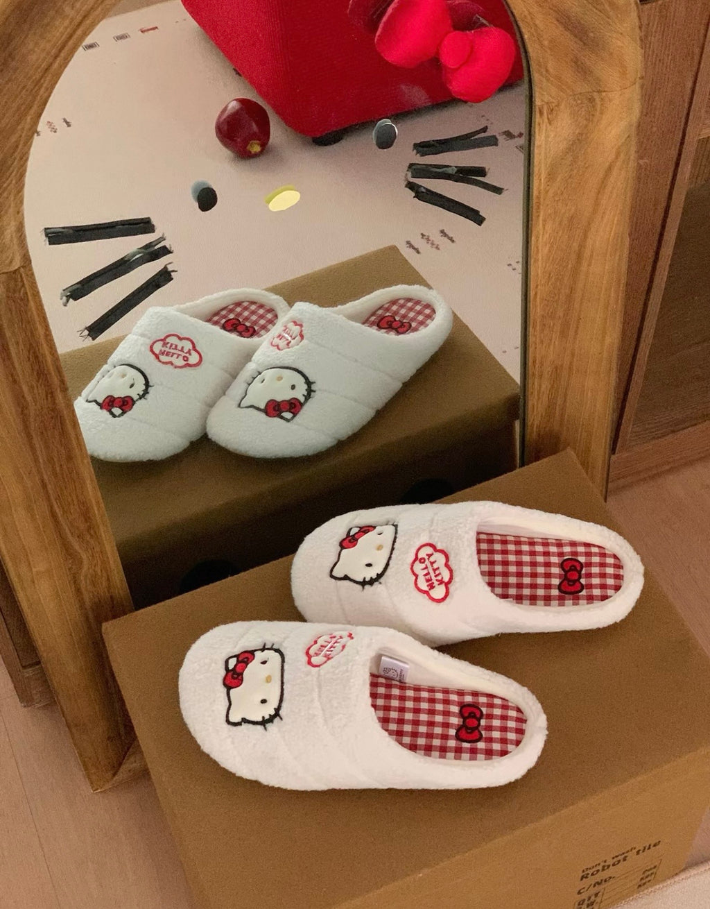 Hello Kitty Fluffy Plush Slippers