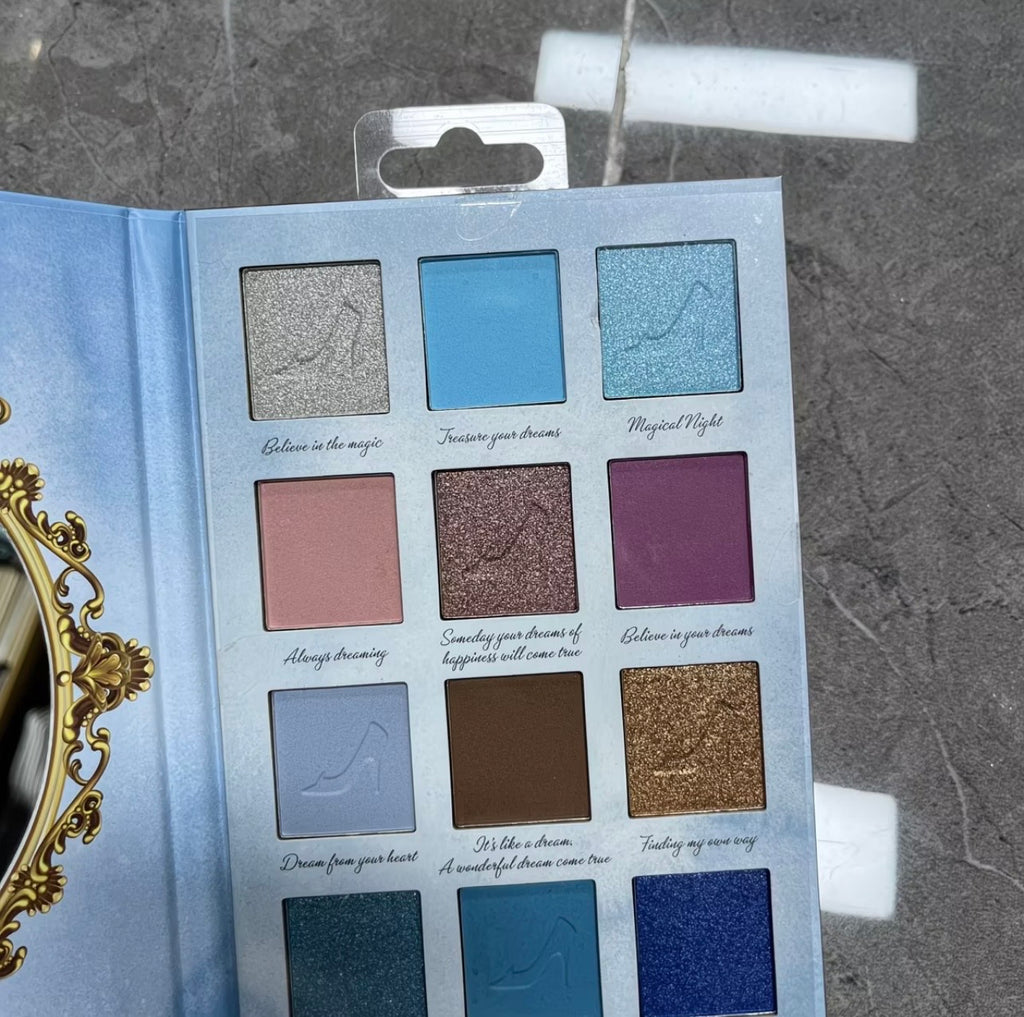 Cinderella Eyeshadow palette 🩵