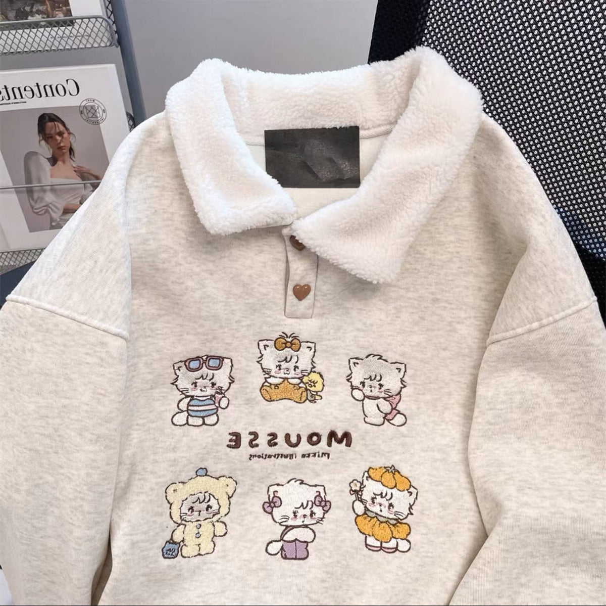 Mousse Kittens Collar Sweatshirt 🐱🤍
