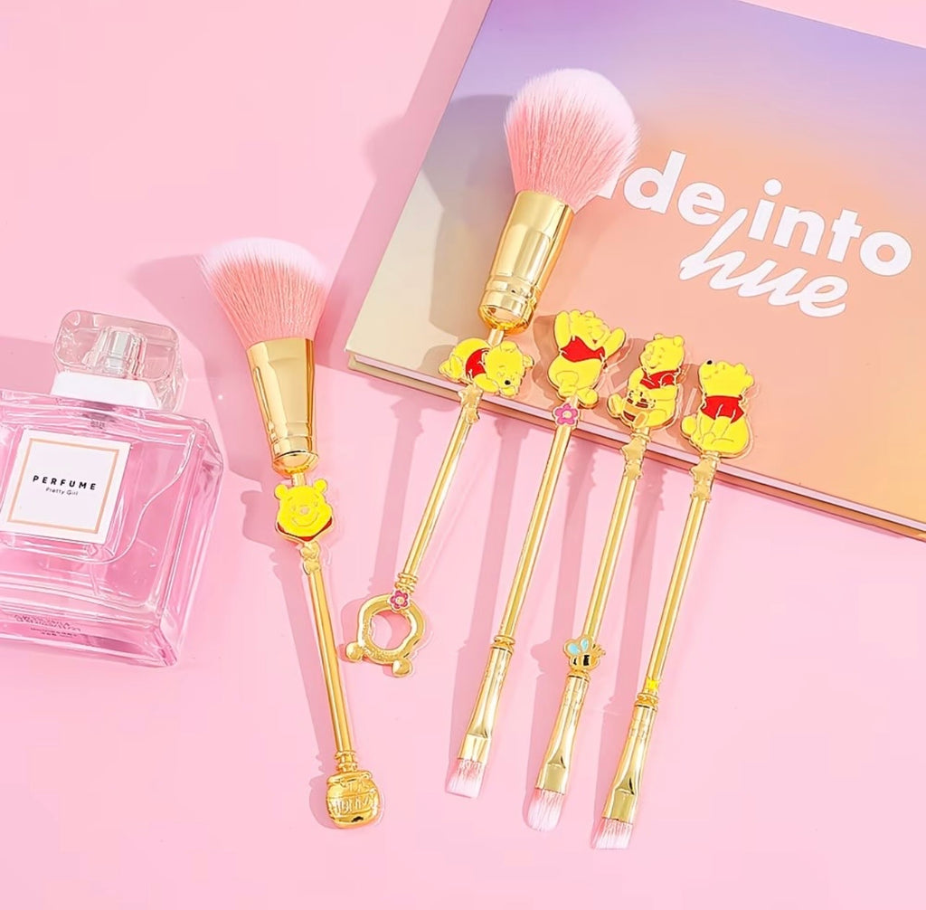 Winnie The Pooh Makeup Brush set💛