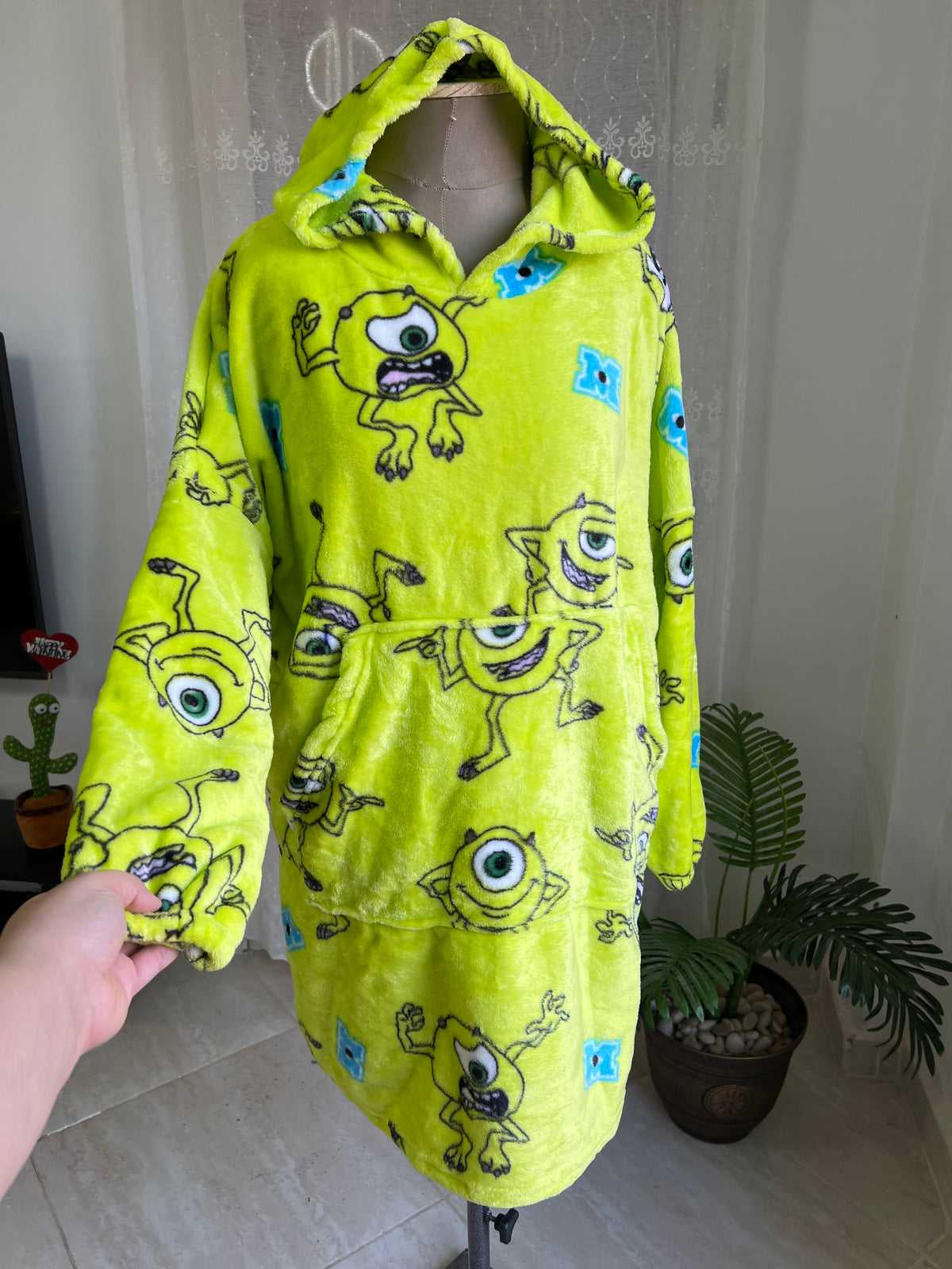 Mike Print Plush Fleece Hoodie Blanket 💚