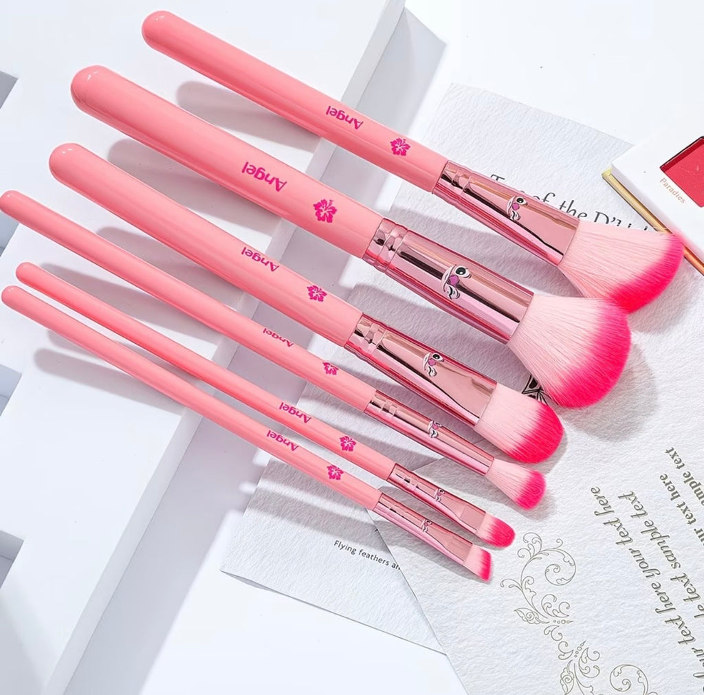 Angel Makeup brush set 🩷