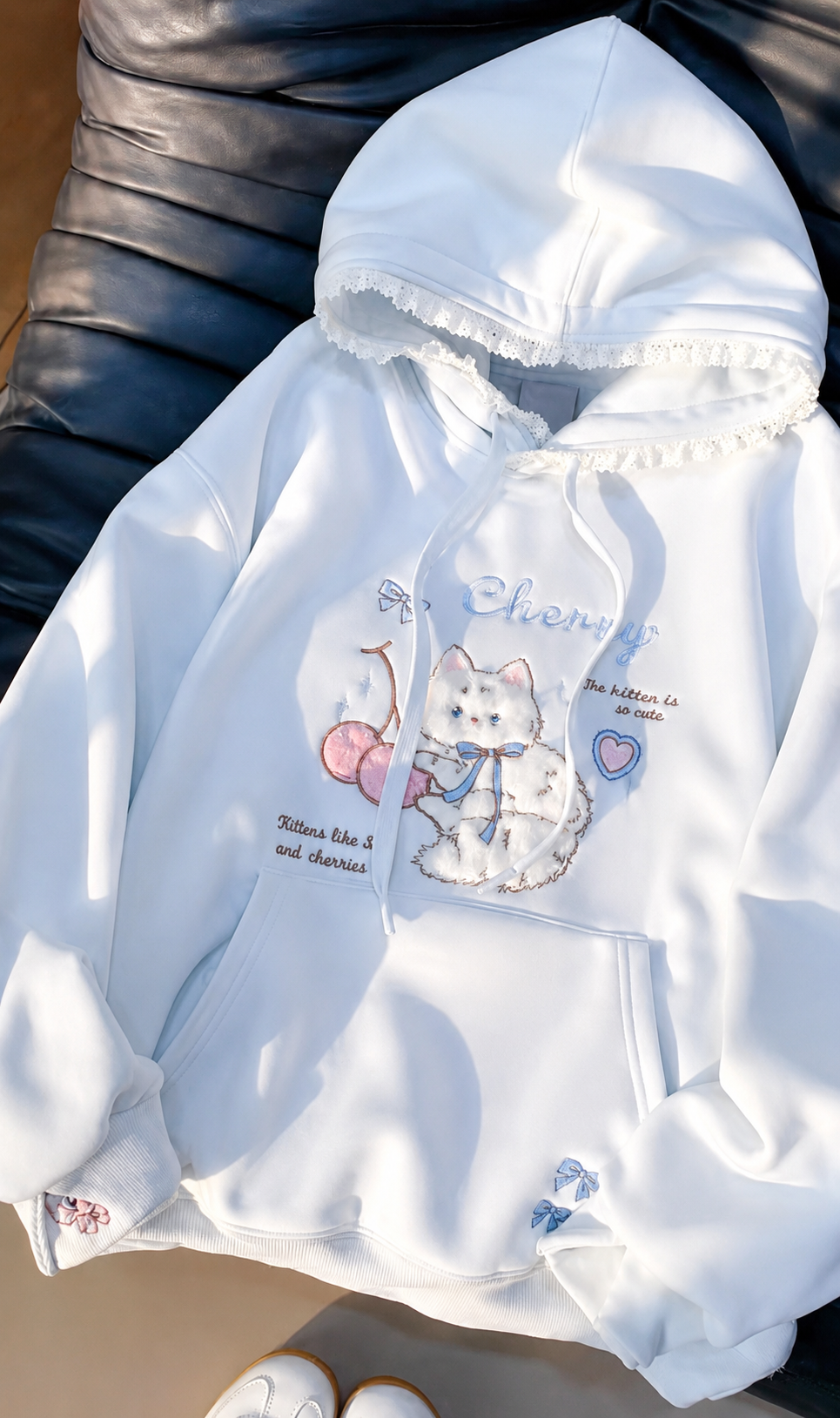 Cozy Kitten & Cherry Embroidered Lace Hoodie🩵🍒