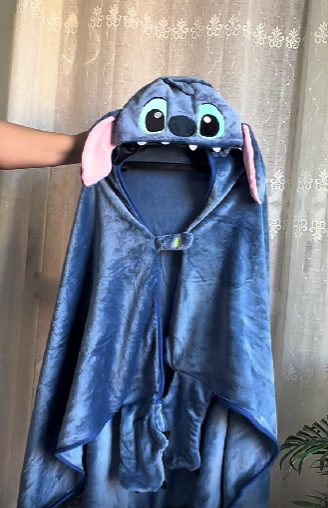 Stitch Plush Hooded Blanket / Cape 💙